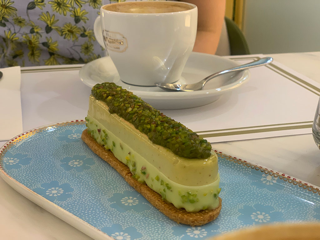 Poucos prazeres na vida se comparam a um bom café com um bom doce na companhia de quem a gente gosta